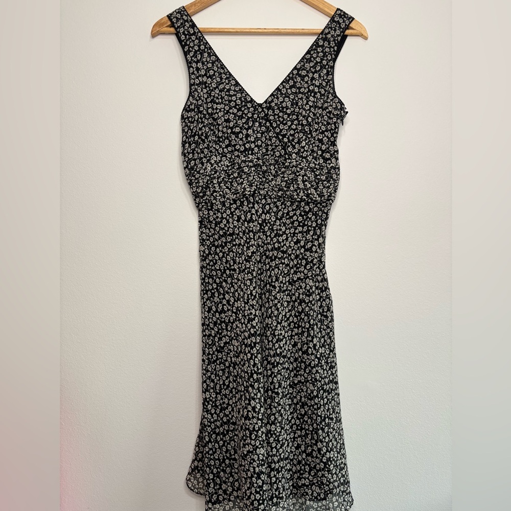 Ann Taylor NWT 100% silky Black and White Floral Midi Dress